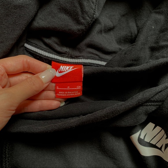 Nike Funnel-Neck Hoodie - Picture 4 of 4